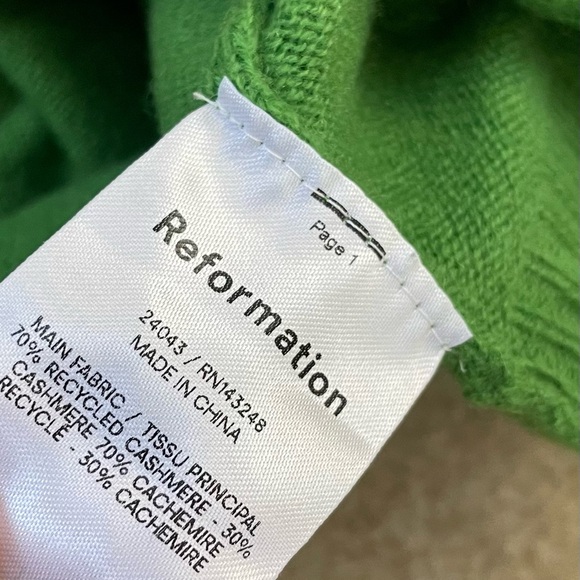 Reformation Cashmere Crew Kelly Green Sweater - Picture 4 of 5